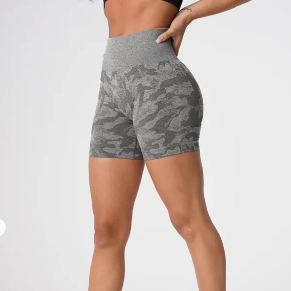 NVGTN Gray Camo Bike Shorts - Picture 2 of 8